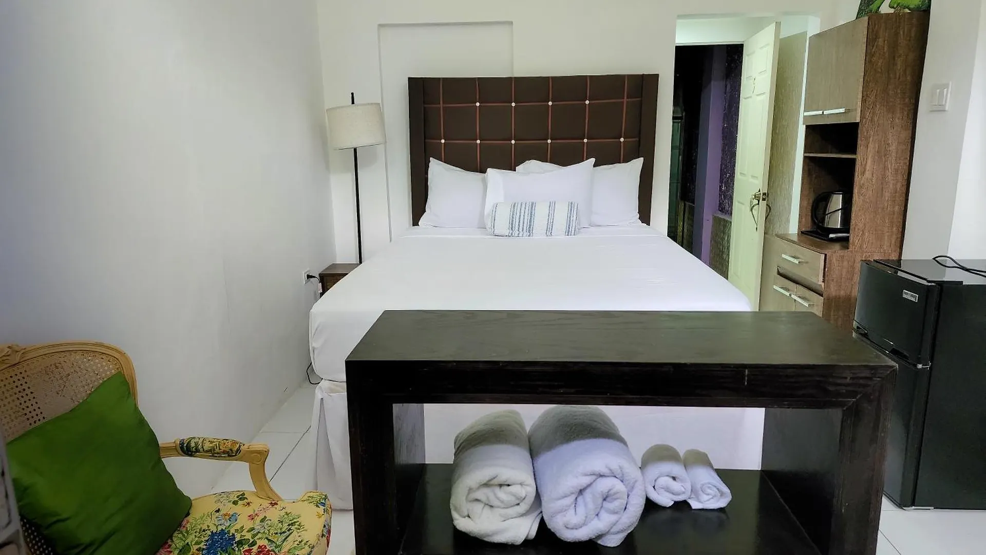 Sky Beach Hotel Hopewell