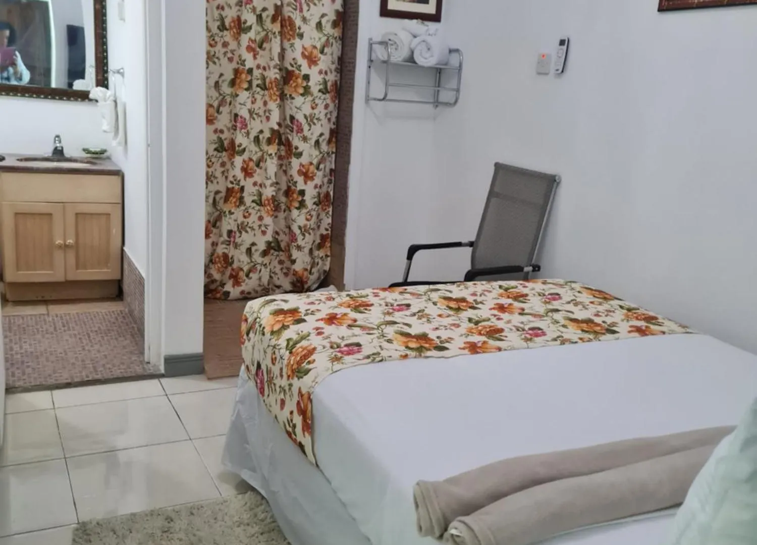 Sky Beach Hotel Hopewell